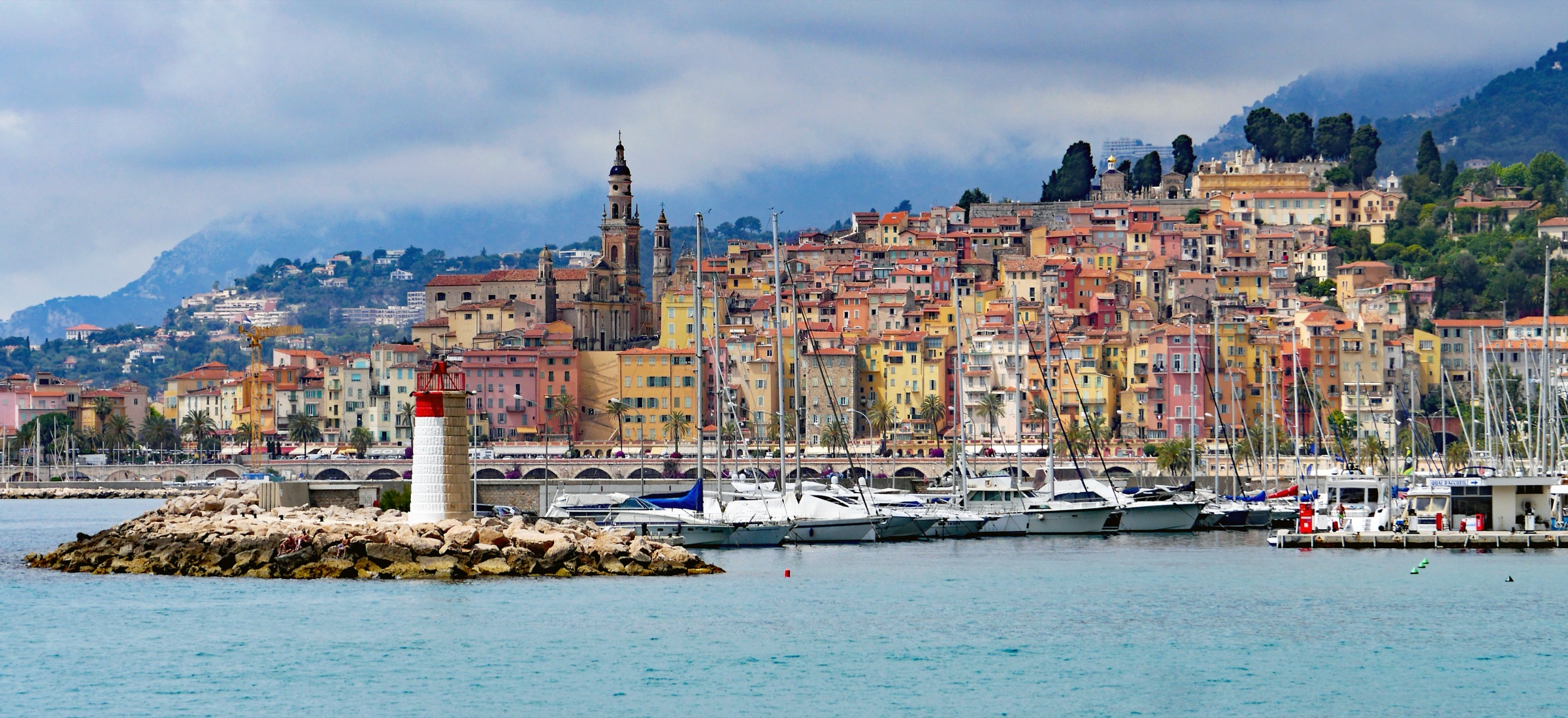 Port de Menton et littoral de la Côte d'Azur